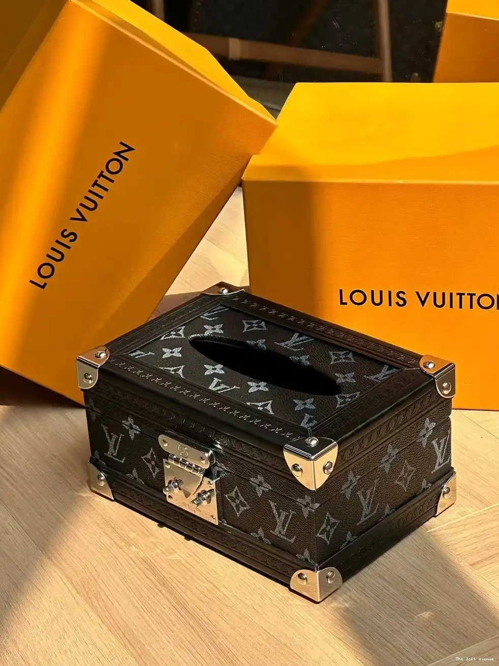 TISSUE BOX LV COVER 0510